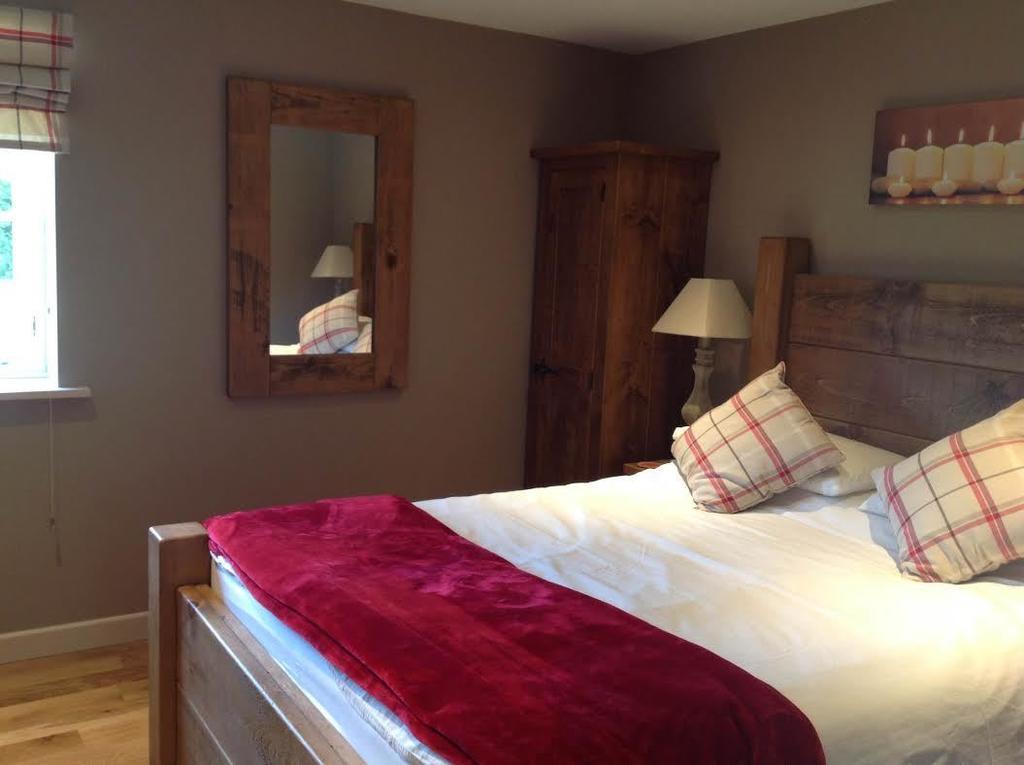 Beaconsfield Farm Apartment Уелс Стая снимка
