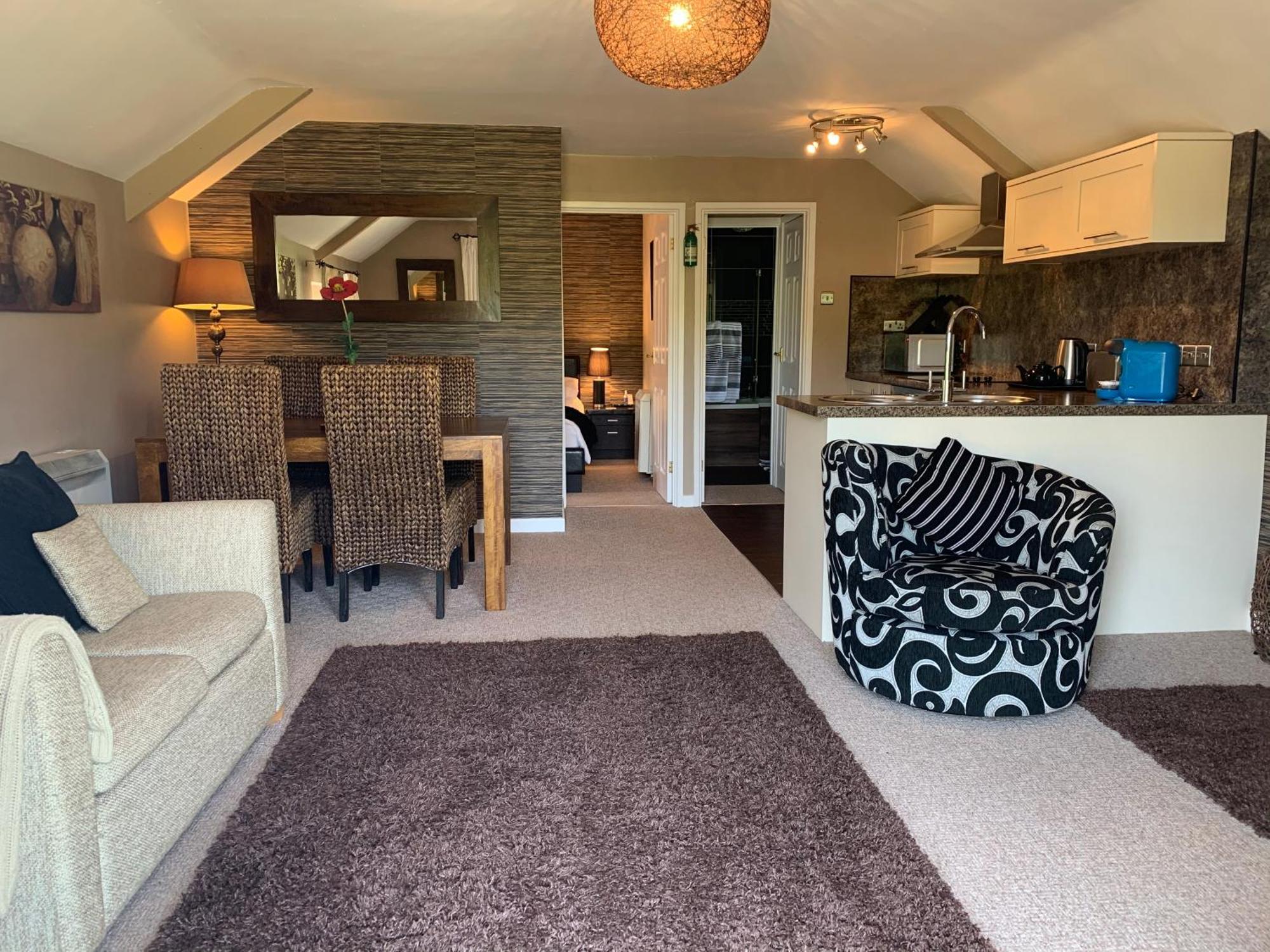 Beaconsfield Farm Apartment Уелс Екстериор снимка