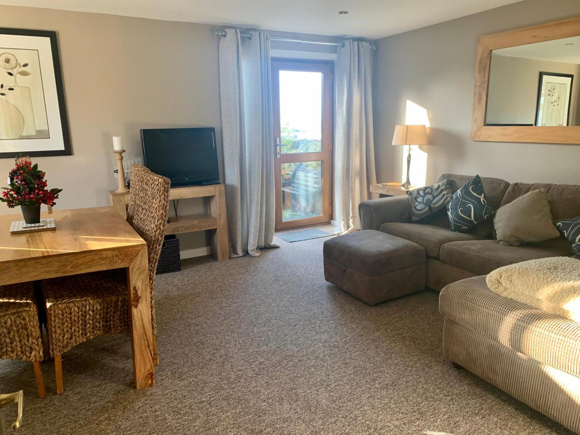 Beaconsfield Farm Apartment Уелс Екстериор снимка