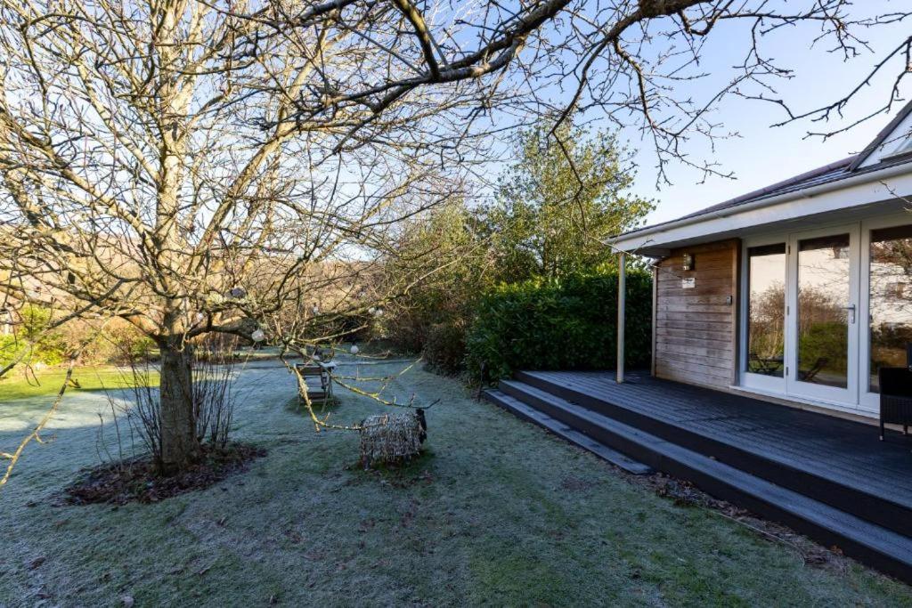 Beaconsfield Farm Apartment Уелс Екстериор снимка