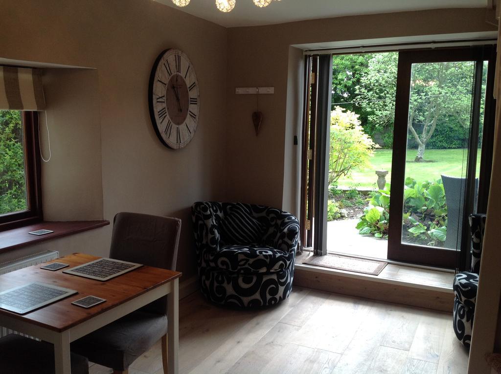 Beaconsfield Farm Apartment Уелс Екстериор снимка
